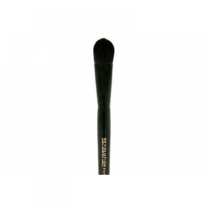 Makeup Revolution Brushes štetec na make-up PRO F101