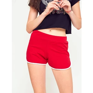 Sports shorts with contrasting trimming red