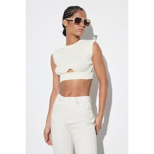 Trendyol Ecru Crop Knitwear Blouse with Window/Cut Out Detailed