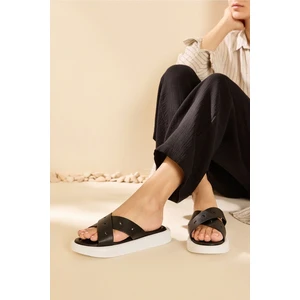 Yaya by Hotiç Black Women's Slippers