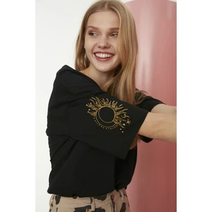 T-shirt da donna Trendyol Sun&Moon embroidery