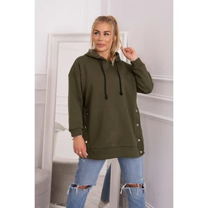 Insulated sweatshirt with khaki snap fasteners