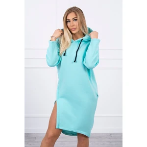 Dress with a hood and a slit on the side mint