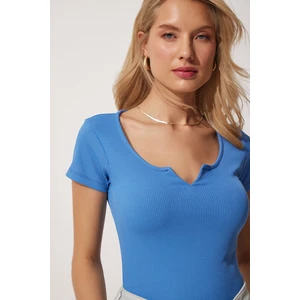 Happiness İstanbul Women's Blue Heart Neck Ribbed Crop Knitted Blouse