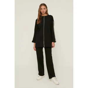 Trendyol Black Crew Neck Contrast Piping Detailed Knitted Tracksuit Set