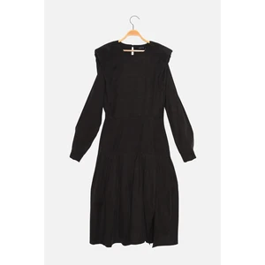 Trendyol Black Waisted Pleated Dress