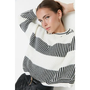 Trendyol Sweater - Ecru - Regular fit