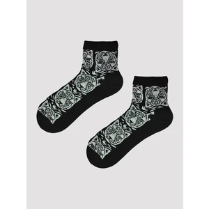 NOVITI Woman's Socks SB025-W-02