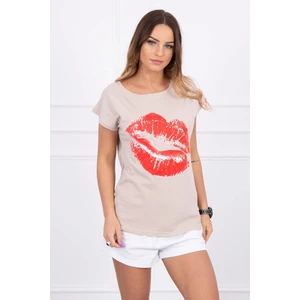 Blouse with lips print beige