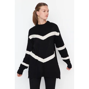 Trendyol Sweater - Black - Relaxed fit