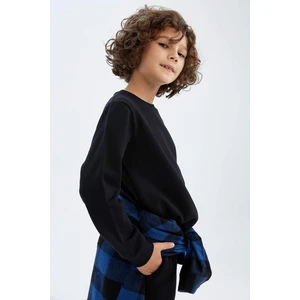 DEFACTO Boys Regular Fit Crew Neck Reversible Sweatshirt