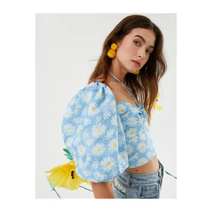 Koton Daisy Collar Detailed Crop Blouse