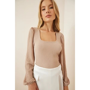 Happiness İstanbul Women's Cream Square Collar, Knitted Textured Blouse