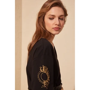 T-shirt da donna Trendyol Sun&Moon embroidery