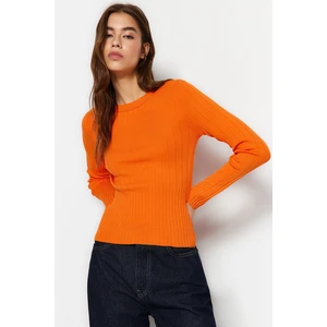 Trendyol Orange Basic Sweter z dzianiny z okrągłym dekoltem