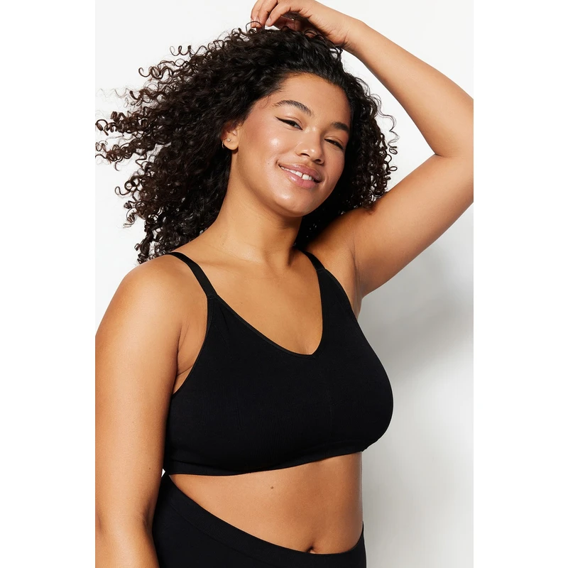 Trendyol Curve Black Strapless Seamless Bra