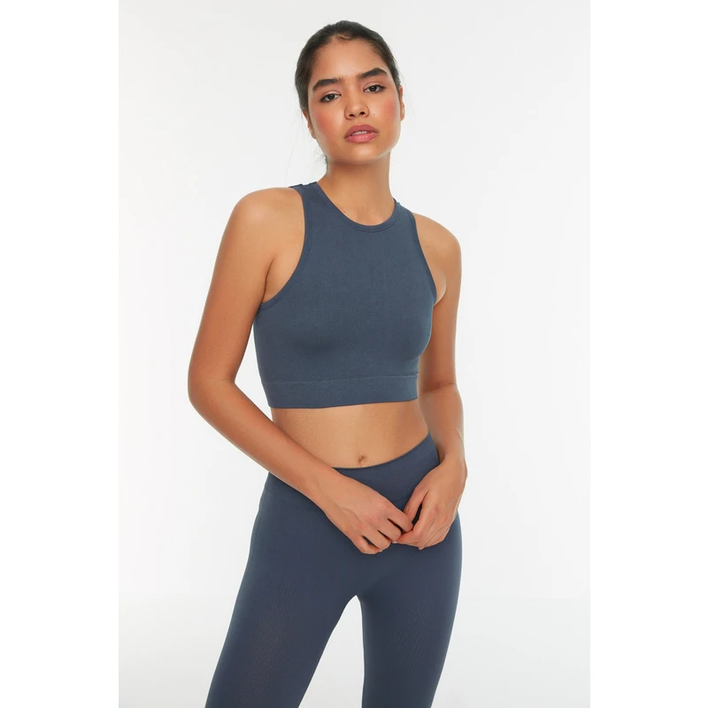 Trendyol Indigo Seamless/Seamless Pile Halterneck Sports Bra with Lightweight Support