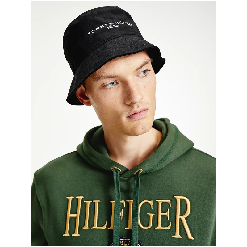 Černý pánský klobouk s nápisem Tommy Hilfiger - Pánské