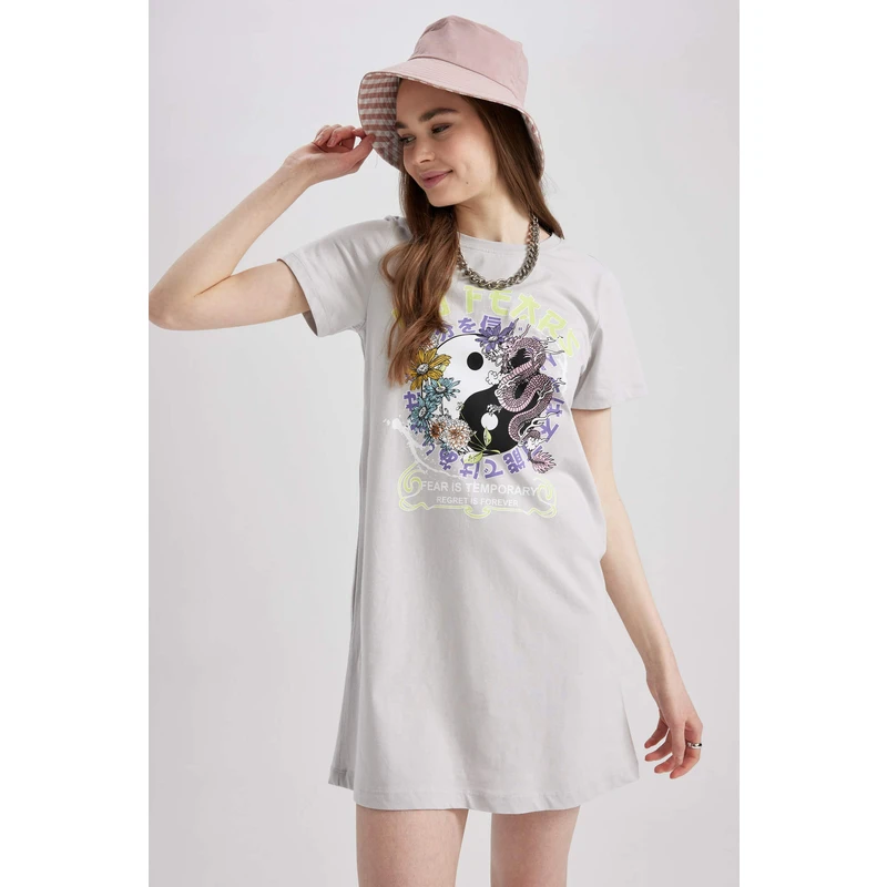 DEFACTO Regular Fit Crew Neck Combed Short Sleeve Dress