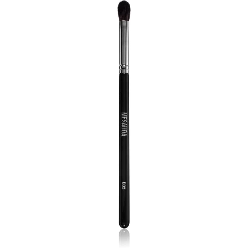 Mesauda Milano Brush plochý štětec na oční stíny typ E02 1 ks